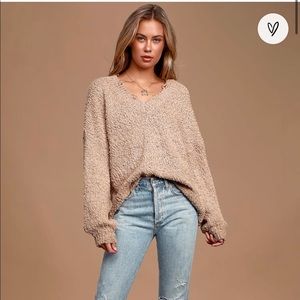 Beige Lulu’s knit sweater